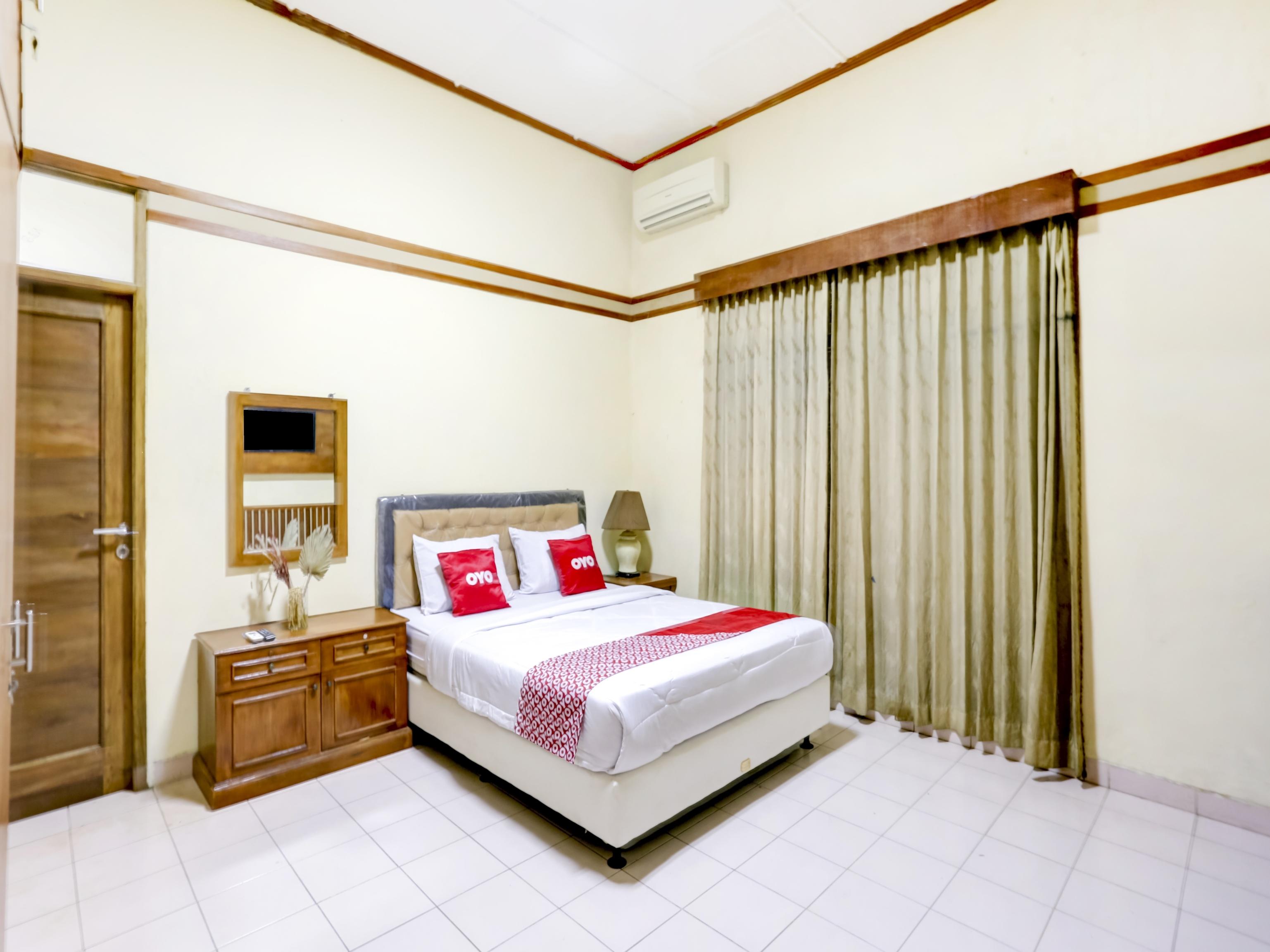 Oyo 90066 Tobana Pejaten House Jacarta Exterior foto